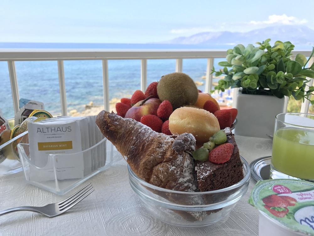 Hotel Mediterraneo Sapri Exteriör bild