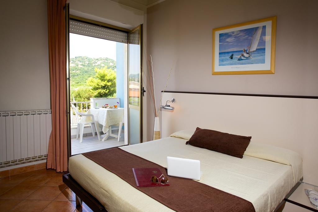 Hotel Mediterraneo Sapri Exteriör bild